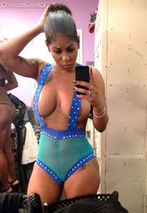 Hot latina selfshot her